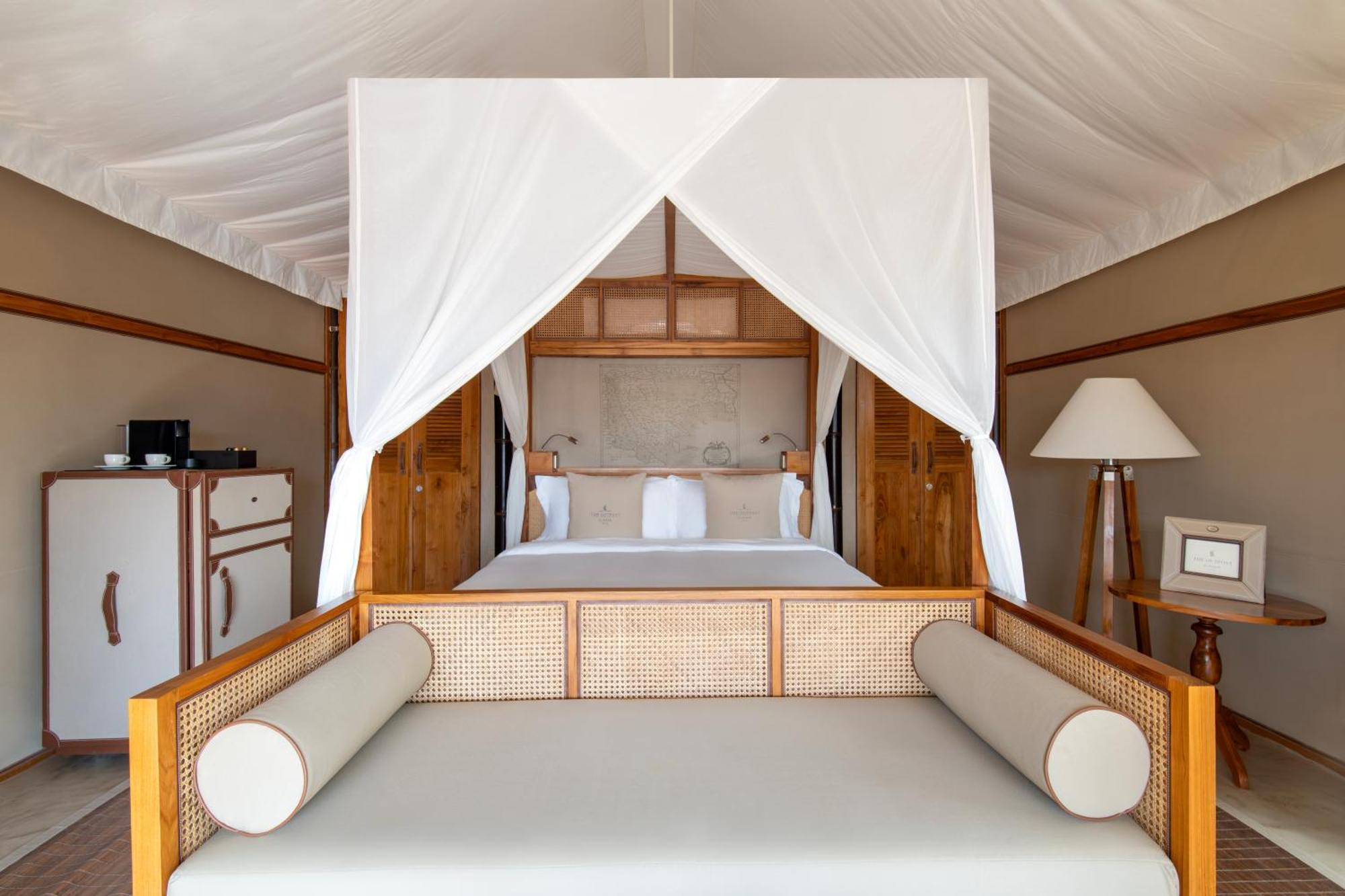 The Outpost Al Barari Camp Hotel Mesaieed Eksteriør billede