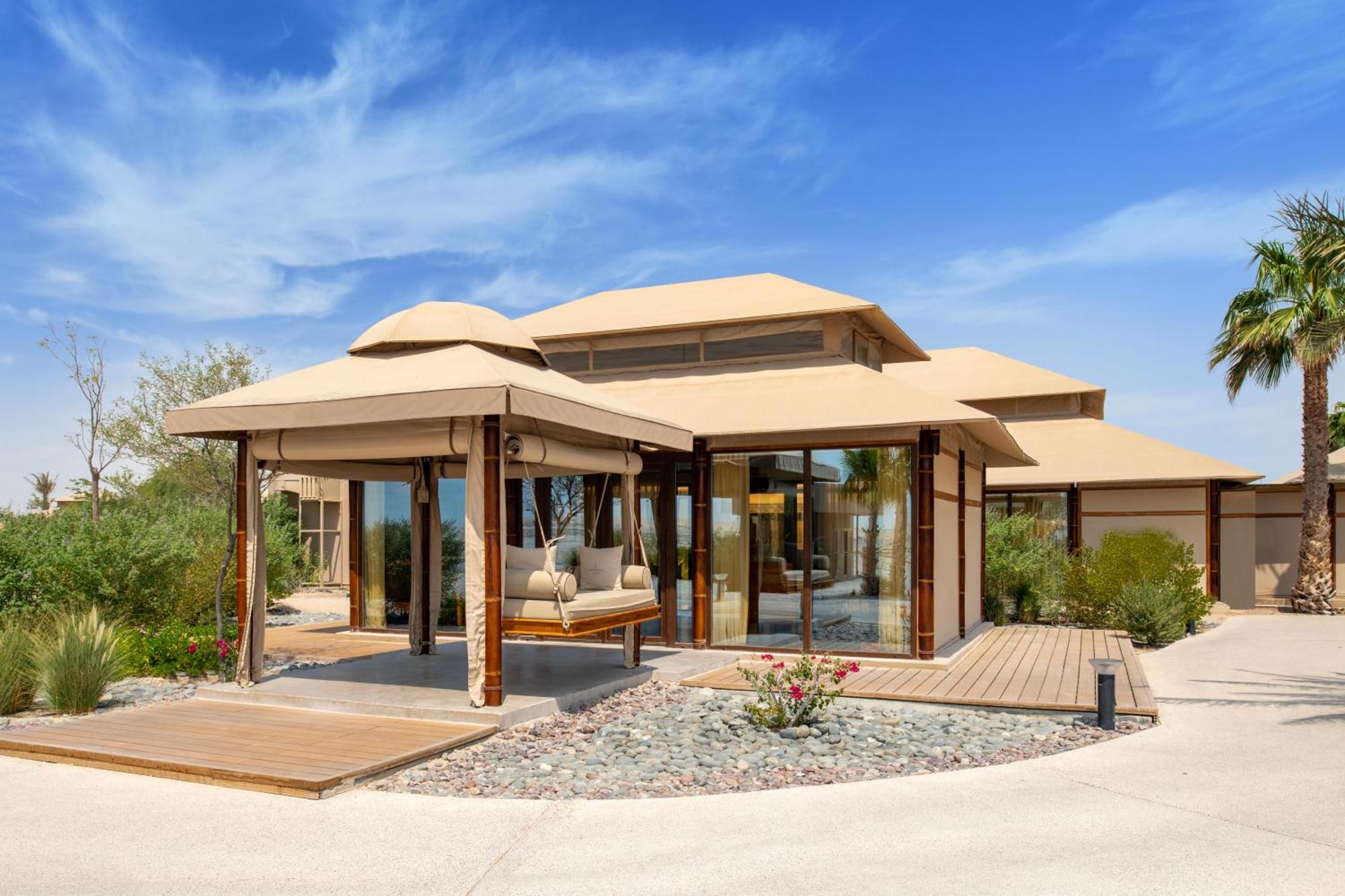 The Outpost Al Barari Camp Hotel Mesaieed Eksteriør billede